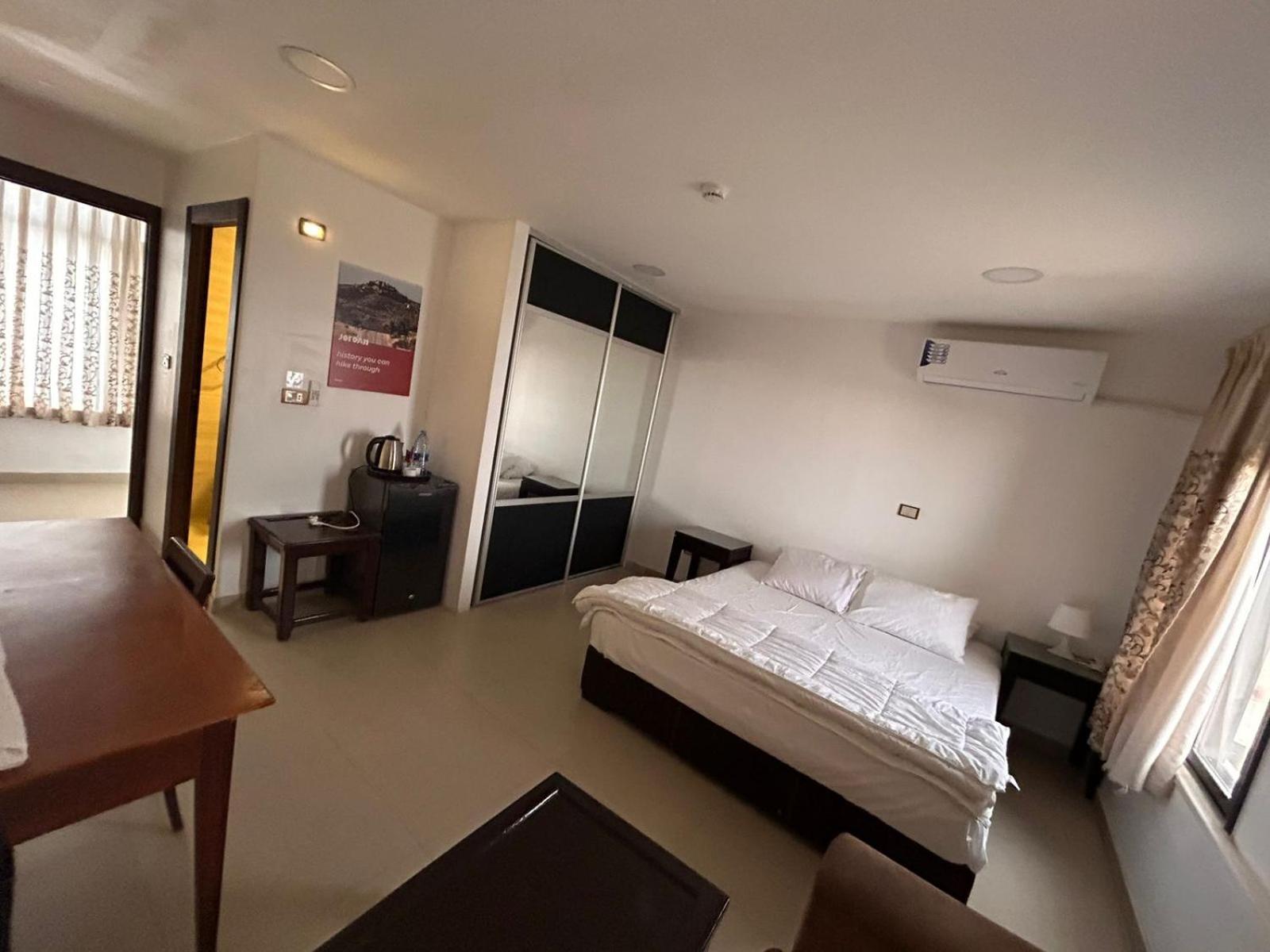 Al Namteh Lodge Abil Quarto foto
